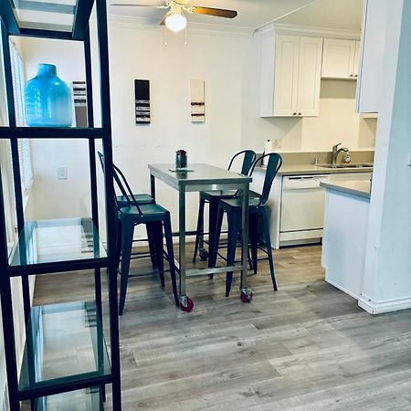 Modern, 1 Bed Condo, Downtown Century City Лос-Анджелес Экстерьер фото