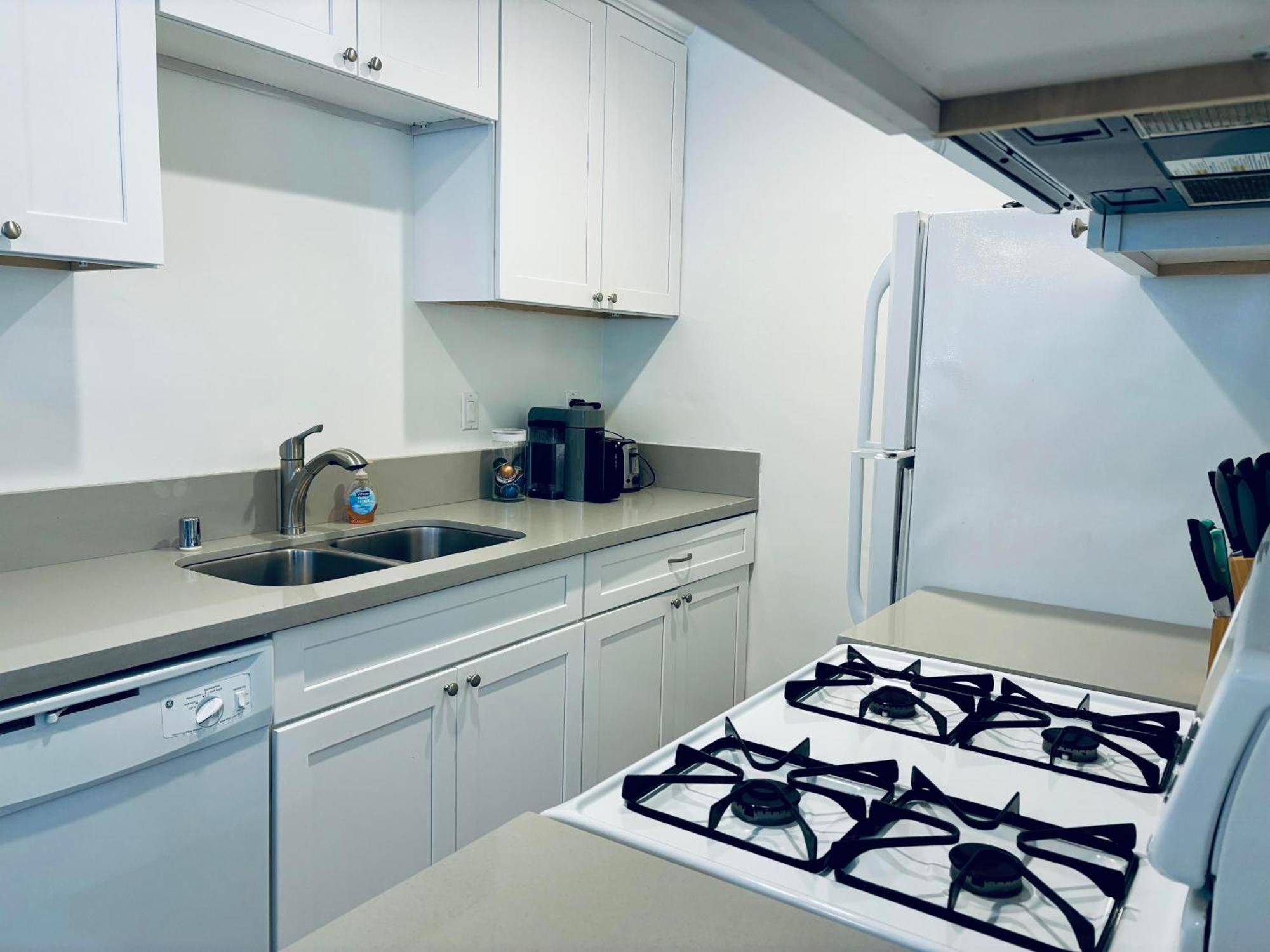 Modern, 1 Bed Condo, Downtown Century City Лос-Анджелес Экстерьер фото